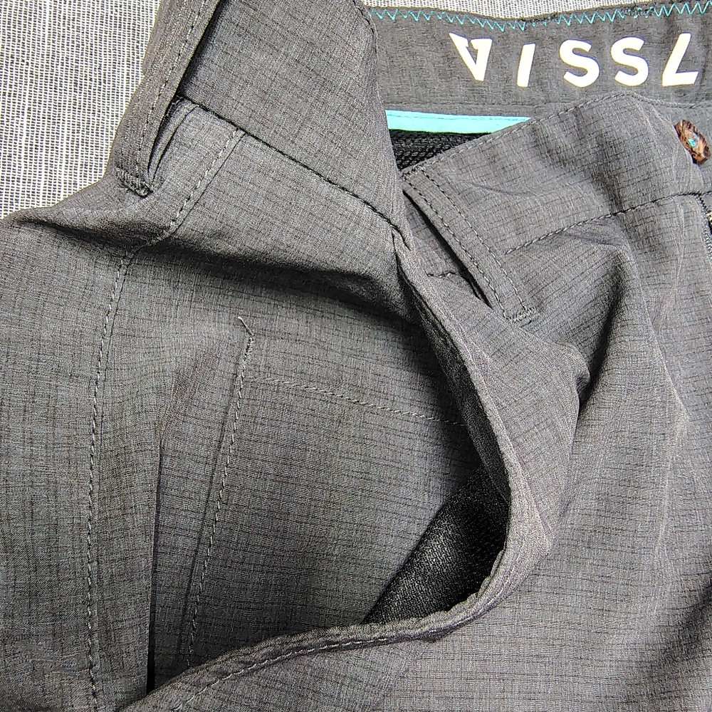 Vissla Shorts Mens Size 31 Gray Walkshorts Stretch Casual Quick Dry - Picture 11 of 13